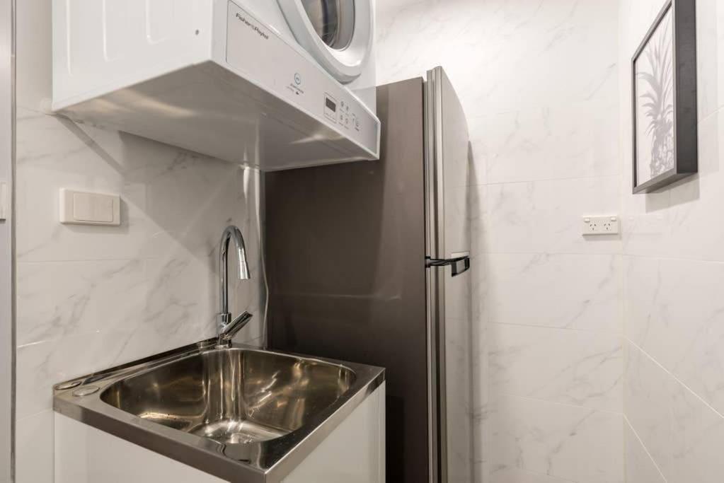 Отель 1 Private Double Bed In Sydney Cbd Near Train Uts Darlinghar&Icc&C Hinatown Экстерьер фото